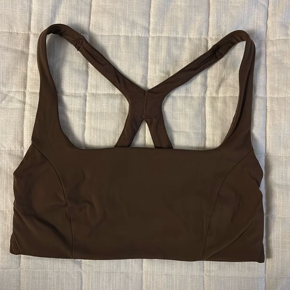 EUC Lululemon SmoothCover Yoga Bra *Light Support, B/C Cup Java size 6